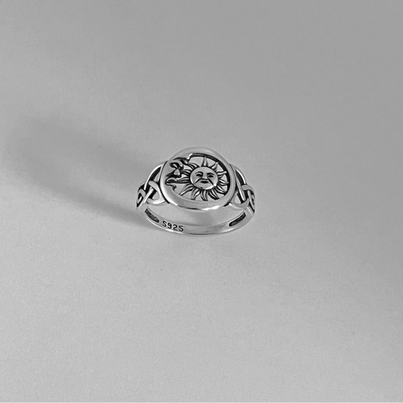 Sterling silver Celtic sun and moon ring, sun ring, moon ring, celtic ring - Picture 11 of 11